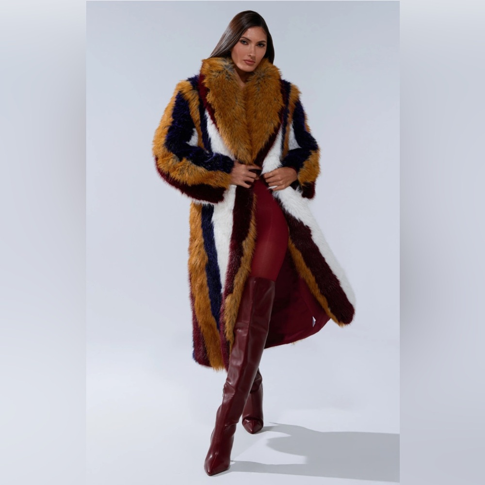 NWT AKIRA Striped Faux Fur Coat 1X/2X - Picture 4 of 11